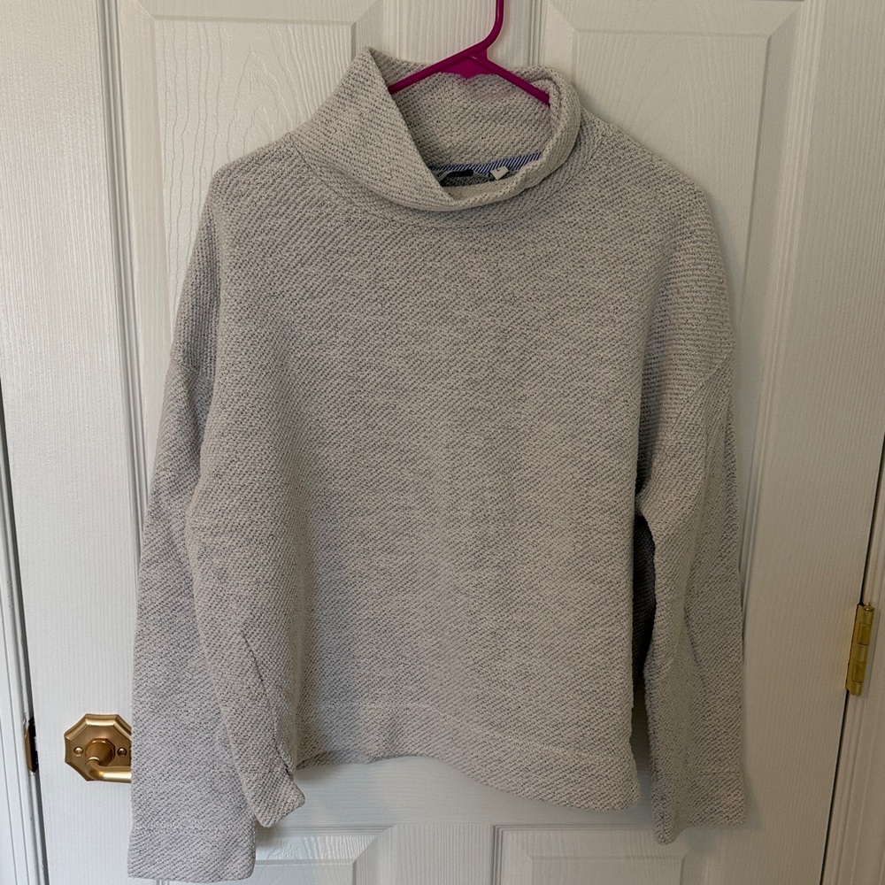 Vineyard Vines Cozy Gray Turtleneck Sweater